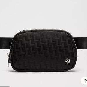 Lululemon Black and Gray Patterned Pouch